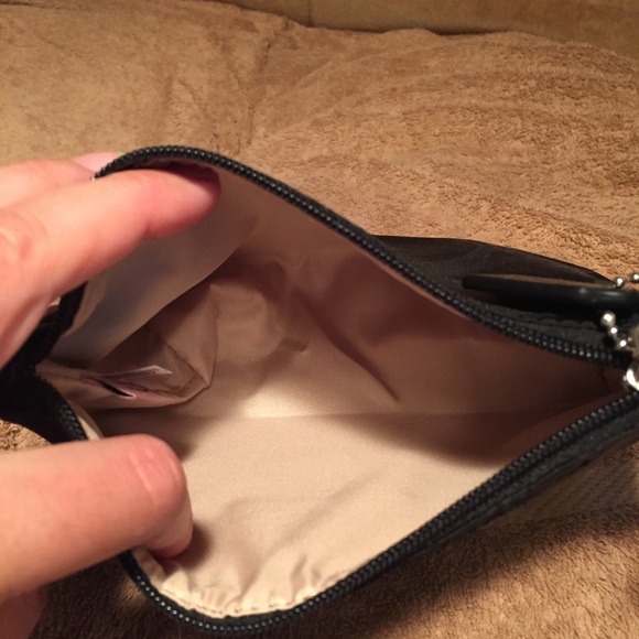 NWOT Coach satin nylon logo zip clutch - Picture 2 of 3